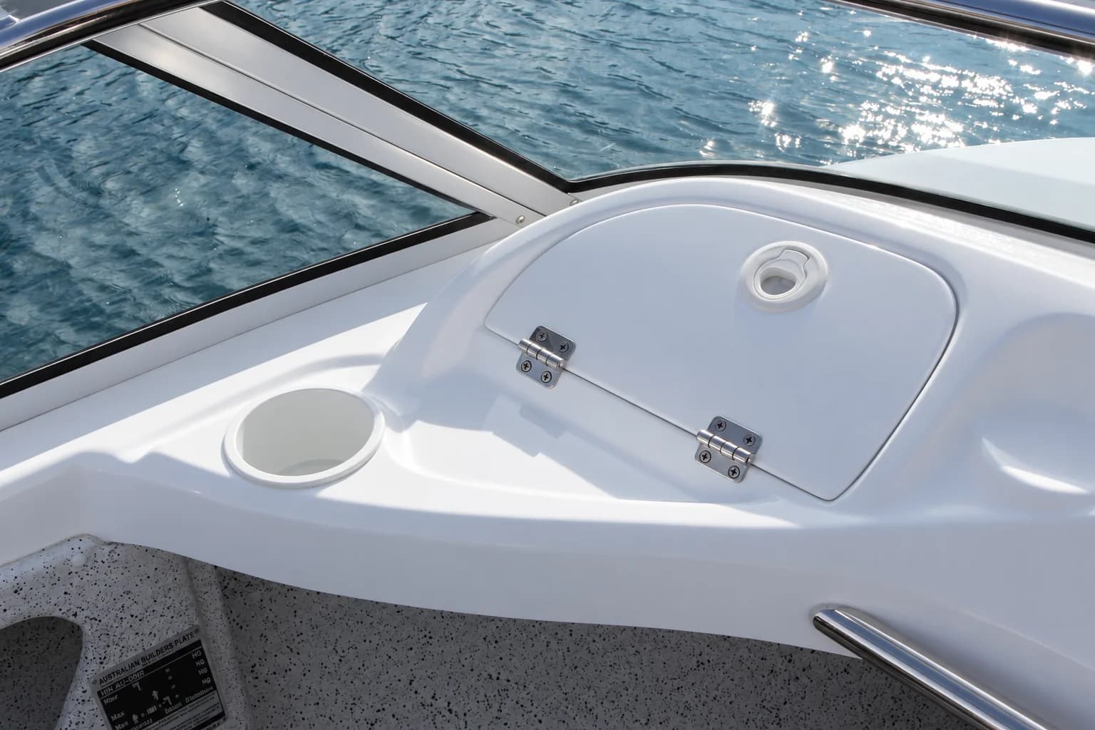 Explorer 490 — bow storage