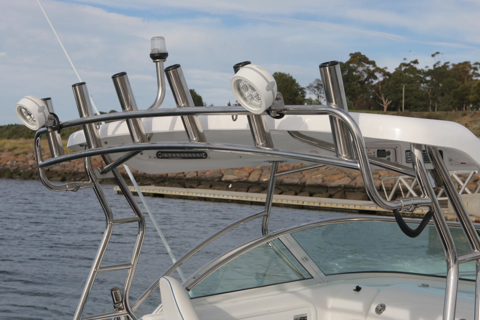Senator 640 — detail view 1